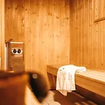 Le Loup Gris - 35 Pers - Vue-wellness, Butgenbach-malmedy בקתה