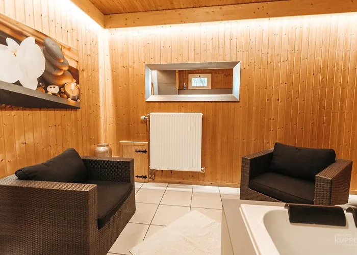 Le Loup Gris - 35 Pers - Vue-wellness, Butgenbach-malmedy Chalet