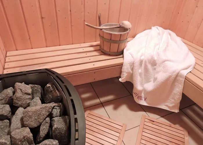 Le Loup Gris - 35 Pers - Vue-wellness, Butgenbach-malmedy Chalet